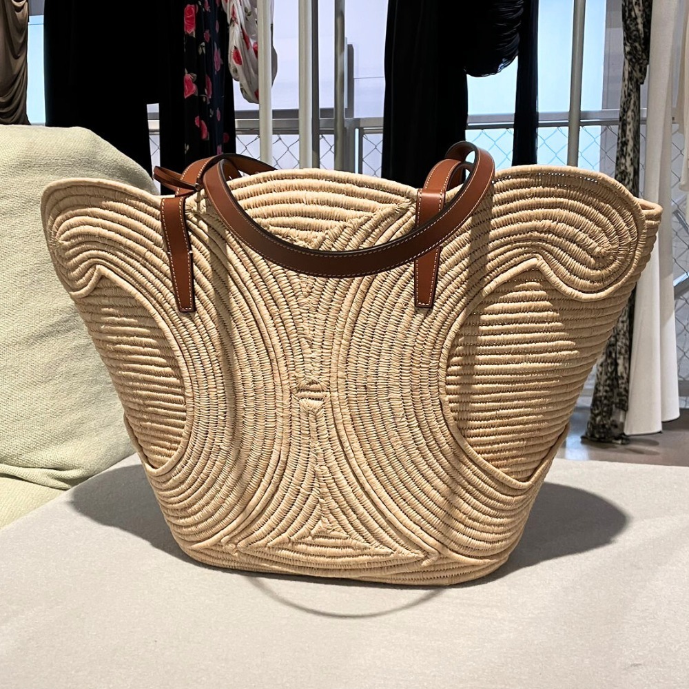 《自分ご褒美》【CELINE】クラシックパニエバッグ ラフィア