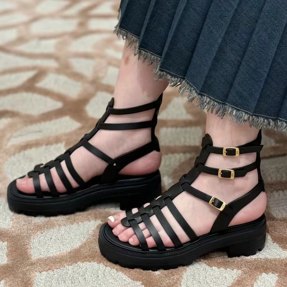 【ストラップでクールさを演出♡】DIOR★サンダル