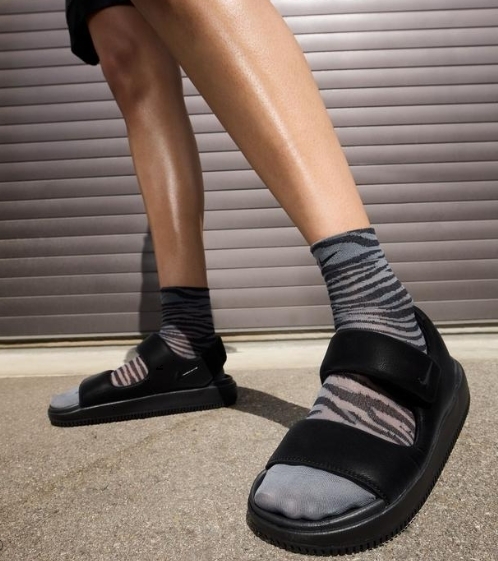 NIKE W CALM SANDAL BLACK/BLACK 国内発送