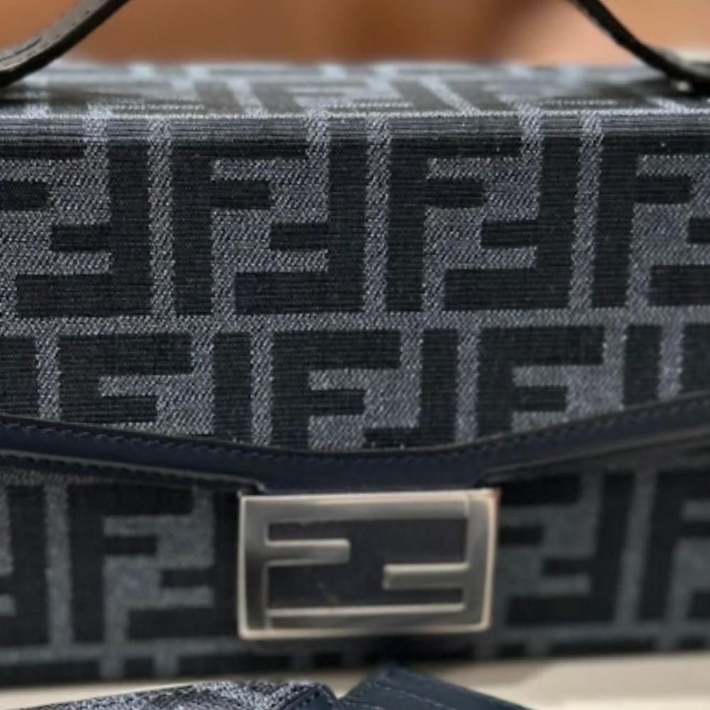 【送料込】FENDI FFジャカード＆レザー ダブルバゲットバッグ ダブルバゲット レザー ブラック | Fendi