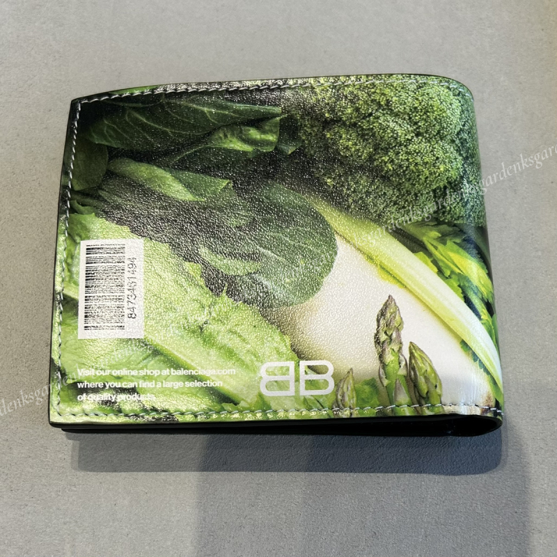 限定！すぐ届く！BALENCIAGA SUPERBUSY スクエア 折りたたみ財布 モードに耽溺するならバレンシアガ──特集：2025年春はこの