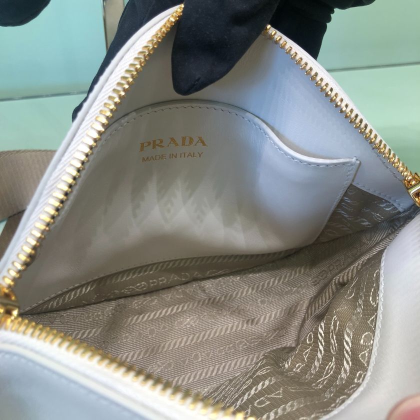 6万取引突破☆UPS速達便利用！【PRADA】1BH212_2AIX_バッグ