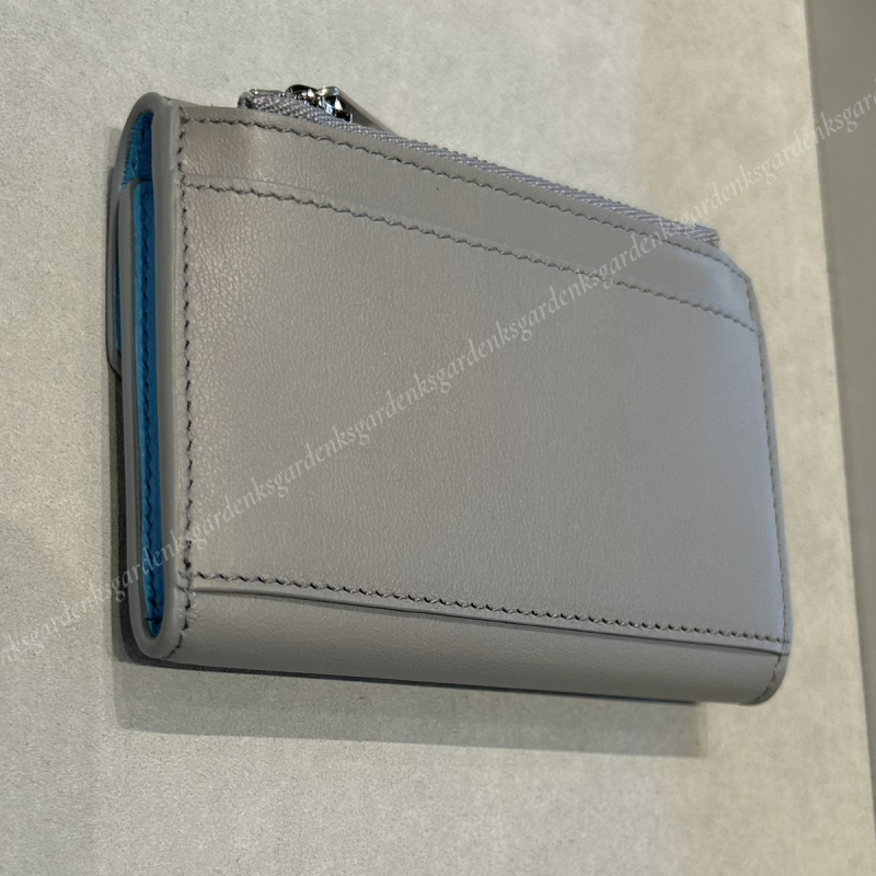 日本限定！すぐ届く！BALENCIAGA ENVELOPE コンパクトウォレット