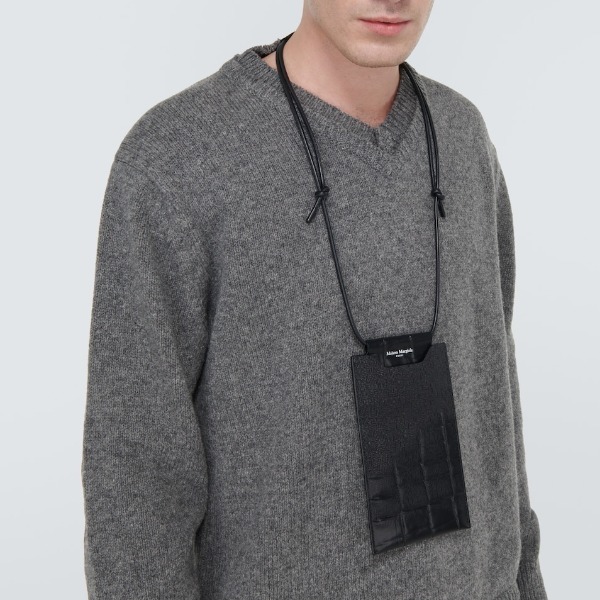送料関税込み★Maison Margiela★クロコ柄レザーフォンポーチ 送料関税込み☆Maison Margiela☆クロコ柄レザーフォンポーチ