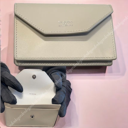 BALENCIAGA カードケース Envelope レザー 名刺入 750324 2AABX 楽天市場】BALENCIAGA バレンシアガ カードケース Envelope