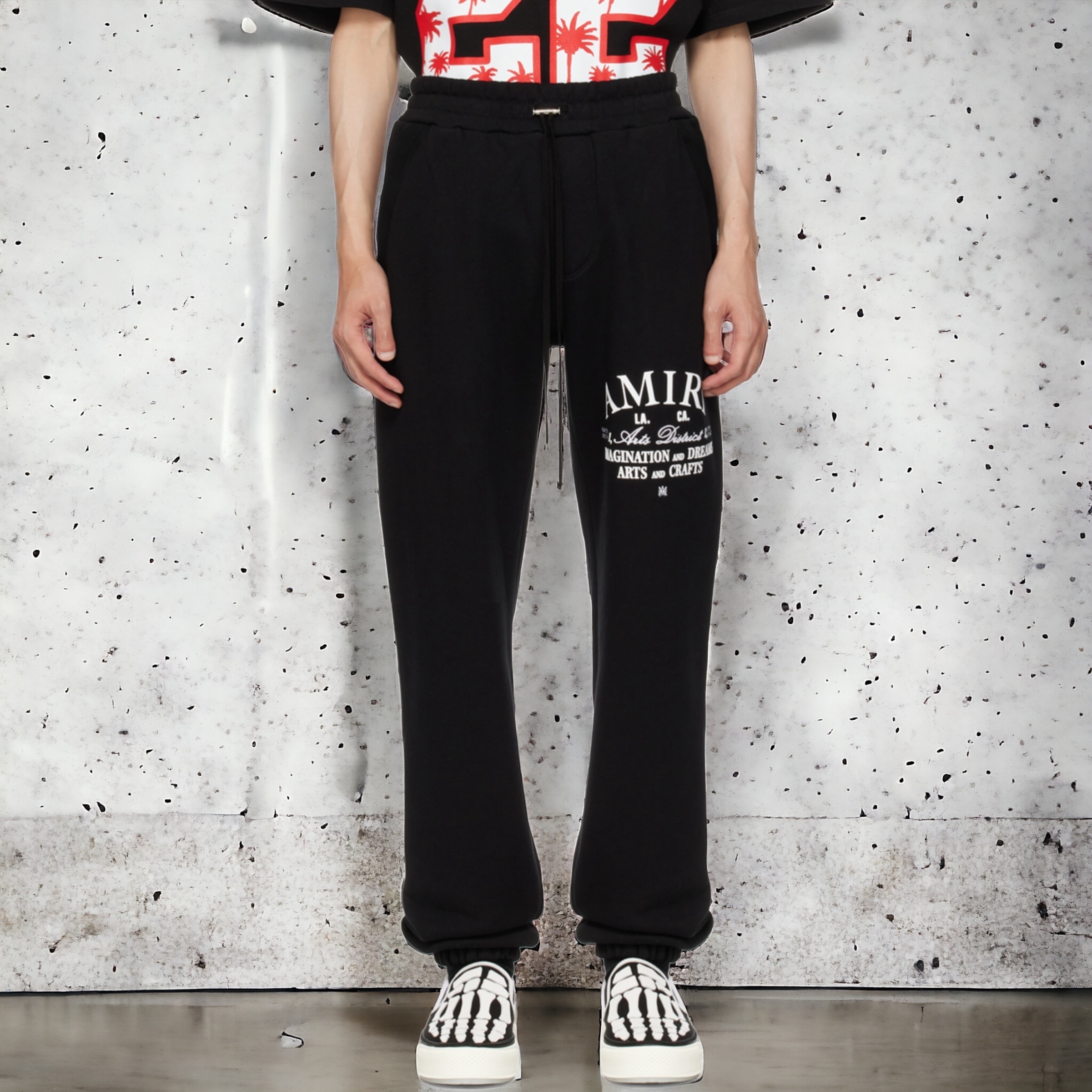 【一点のみ/即発】MONCLER グラデーションロゴ スウェットパンツ 一点のみ/即発】MONCLER グラデーションロゴ スウェットパンツ