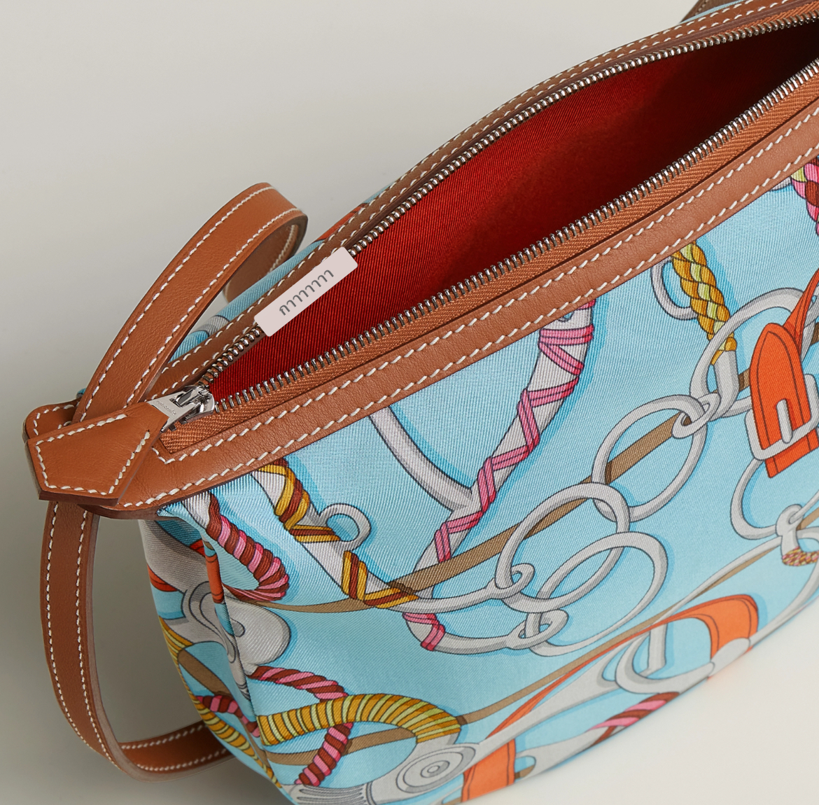 【お洒落なフォルム】HERMES《Sursoie To Go》ショルダーバッグ