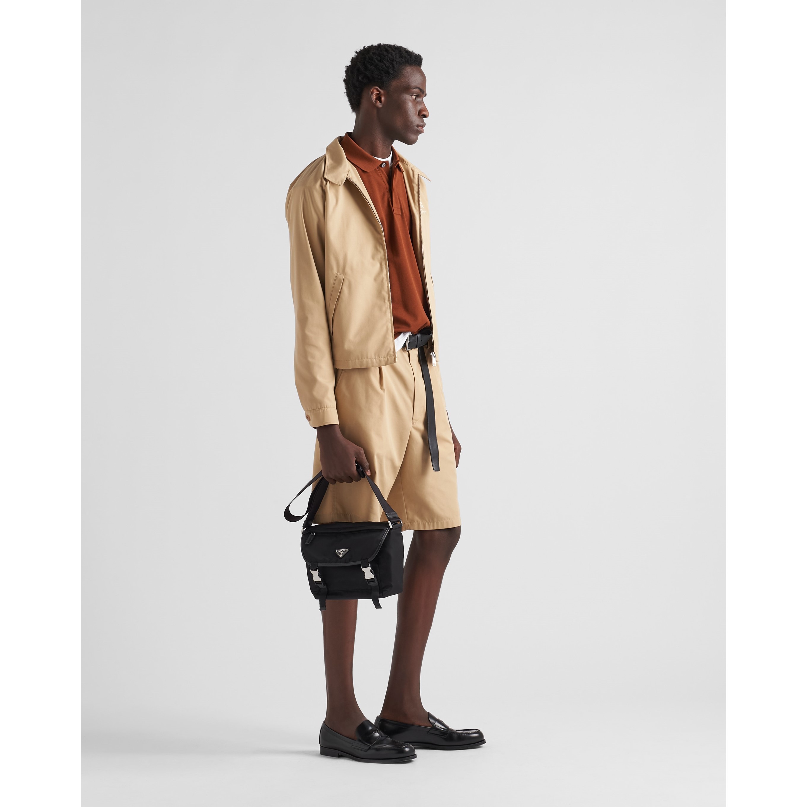 【関税・送料込】PRADA スモールバケットバッグ ストライプ 新作 ≪シンプルで使いやすい!≫ PRADA 新作バッグ (PRADA