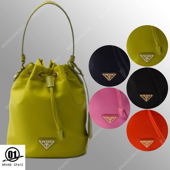 入手困難 PRADA リエディション 1978 リナイロン ミニバッグ