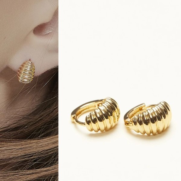 【Shapes Studio】Dainty Mini Croissantピアス