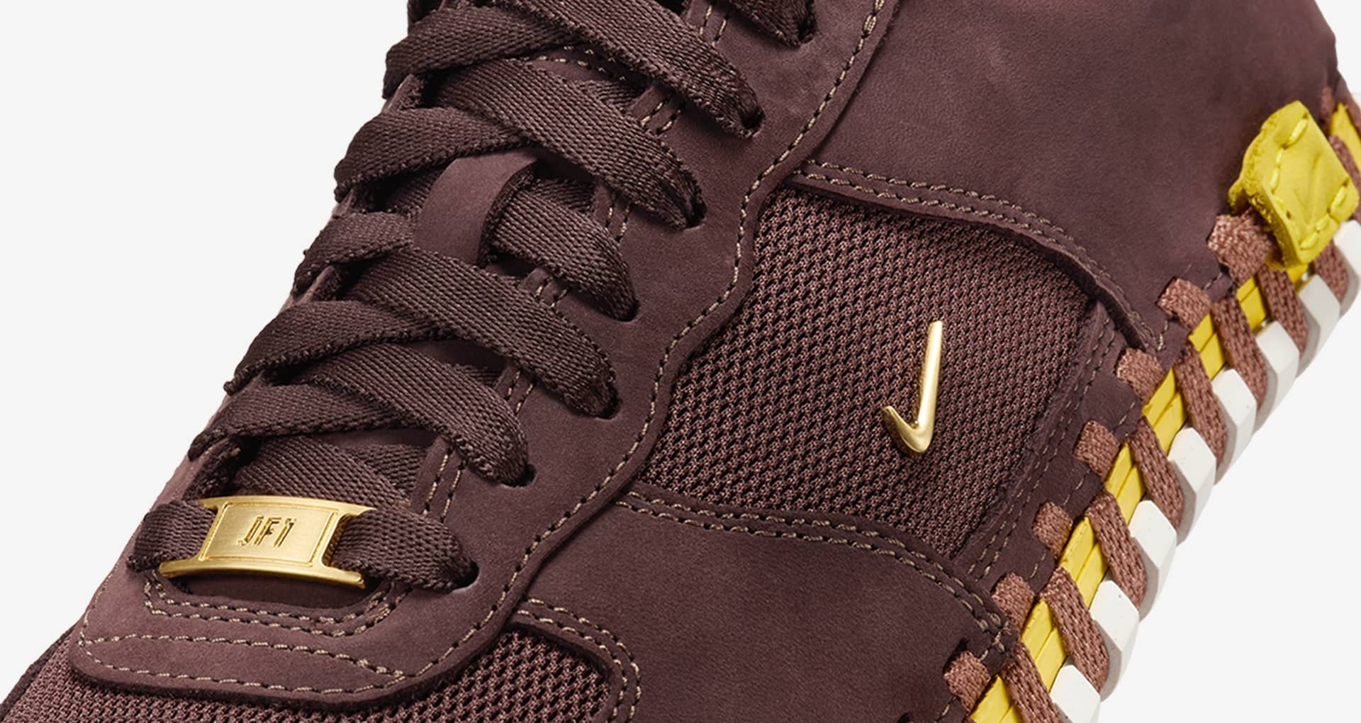 【大人気 】★ナイキ★ J FORCE 1 LOW LX SP “Earth” BROWN