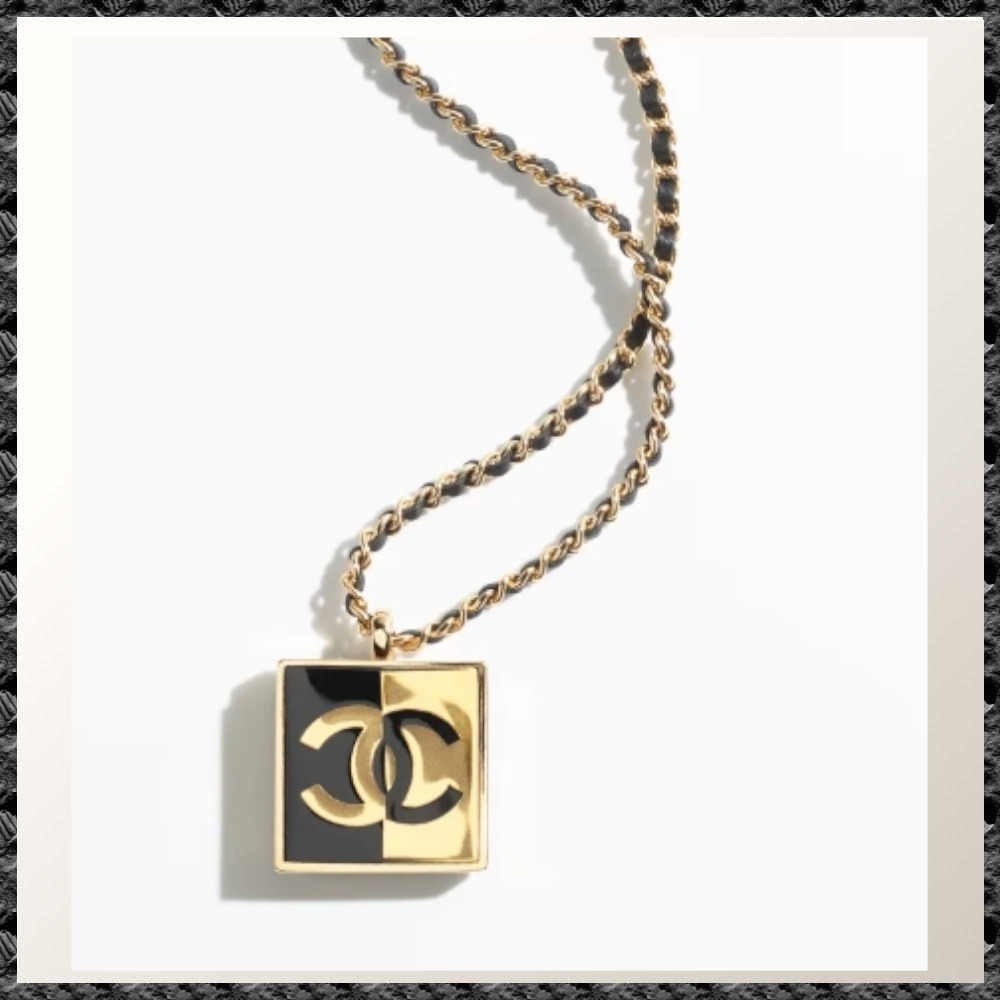 新作♪【CHANEL】24SS ペンダントネックレス ゴールド＆ブラック