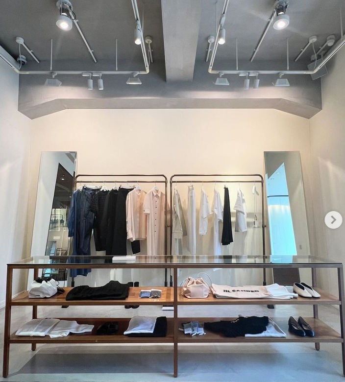 Drawer取扱い★ JILSANDER ロゴ Tシャツ 関税込 Drawer取扱い☆ JILSANDER ロゴ Tシャツ 関税込 Tシャツ・カットソー