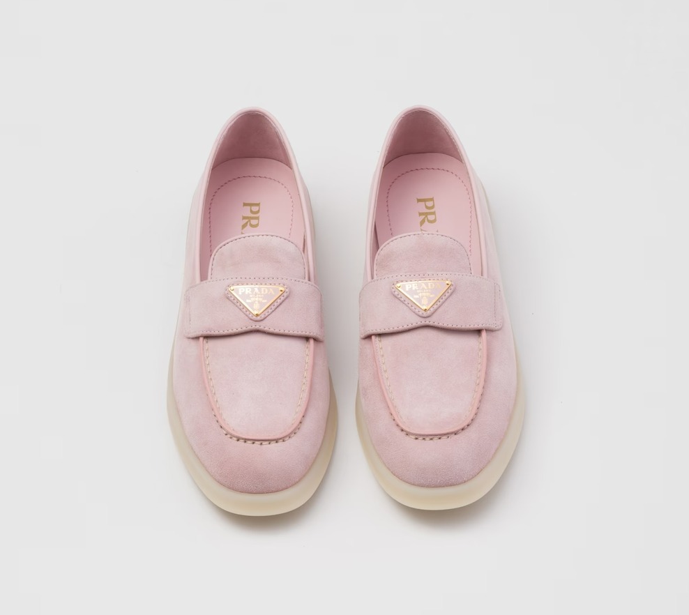 日本未入荷【PRADA】スエードレザー ローファー、全3色 日本未入荷【PRADA】スエードレザー ローファー、全3色
