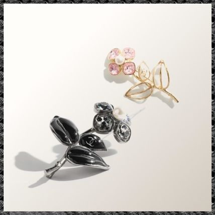 ワンポイントで華やか◆送料込【CHANEL】24SS カメリア ブローチ ☆華やかポイントに☆ CHANEL カメリアモチーフ ブローチ マルチ
