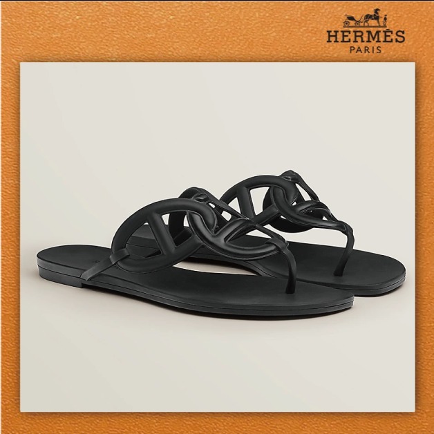 HERMES(エルメス) エジェリーサンダル《ビーチで大活躍