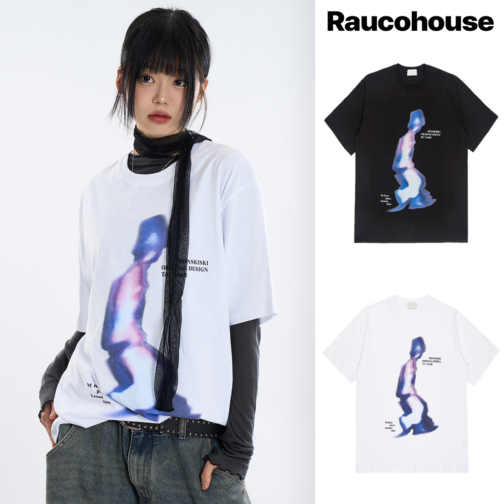 【Raucohouse】Person spread graphic over T-shirt