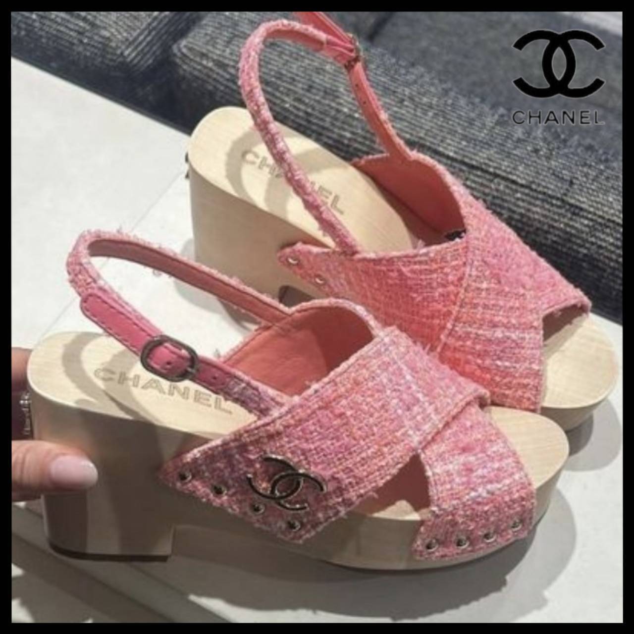 可愛いツイード♡【CHANEL】サンダル マトラッセ 厚底 25S CHANEL ツイードとビジューが可愛い 厚底サンダル