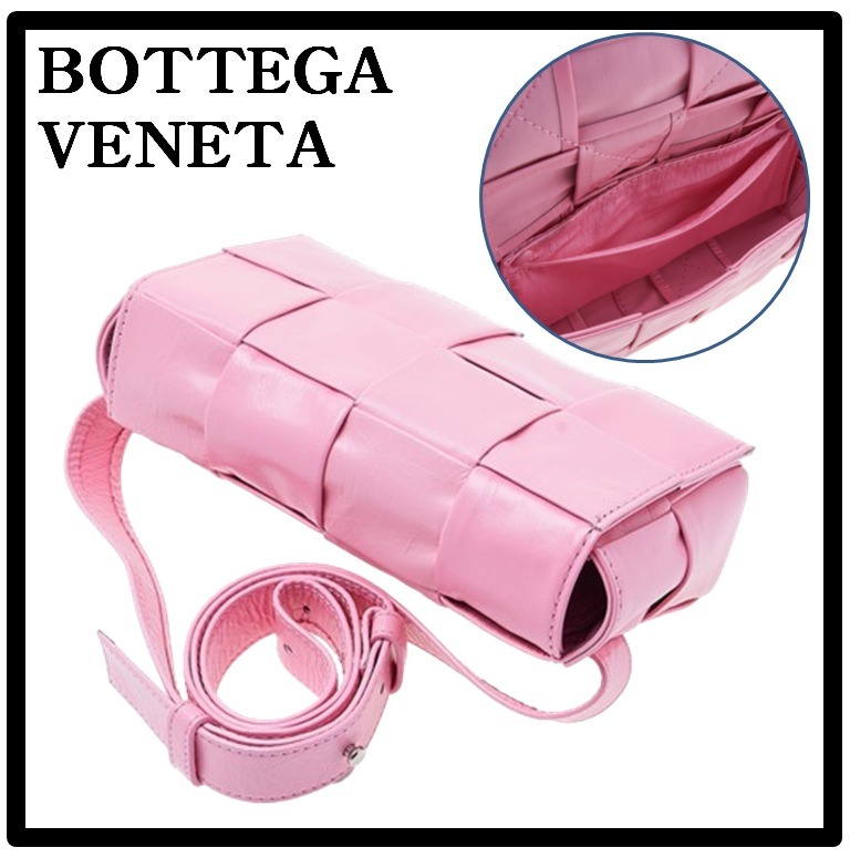 ★【BOTTEGA VENETA】★パディングカセット ベルトバッグ★ ☆関税込☆BOTTEGA VENETA☆INTRECCIATOカセットベルトバッグ☆