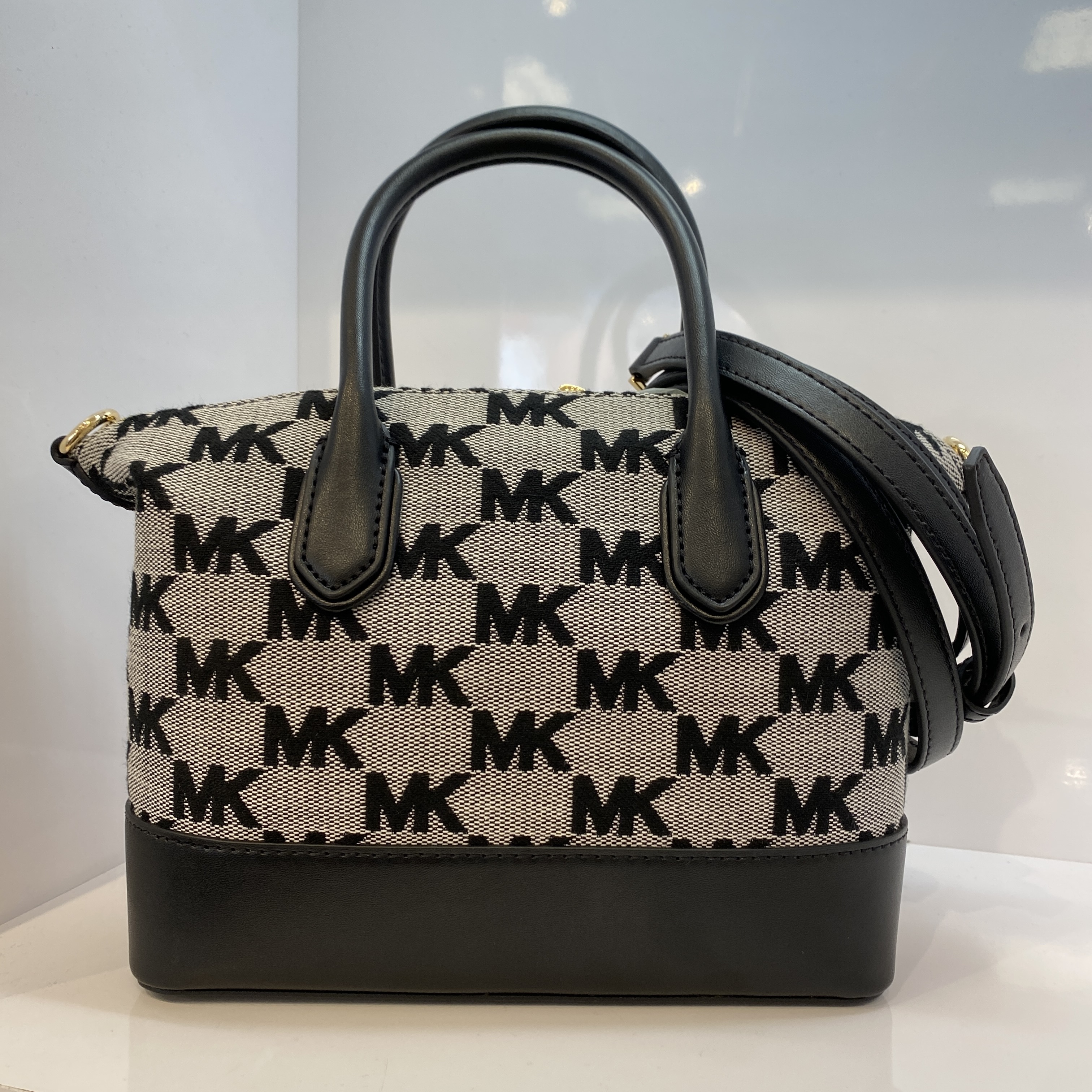 新作☆Michael Kors Hyde Small Satchel (Michael Kors