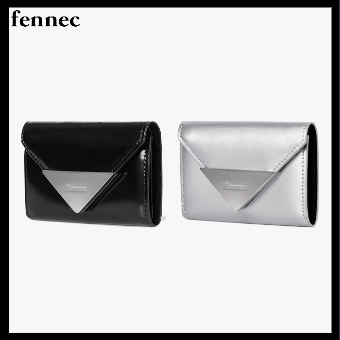 ★関税/送料込★Fennec★Lacquer Triangle Wallet