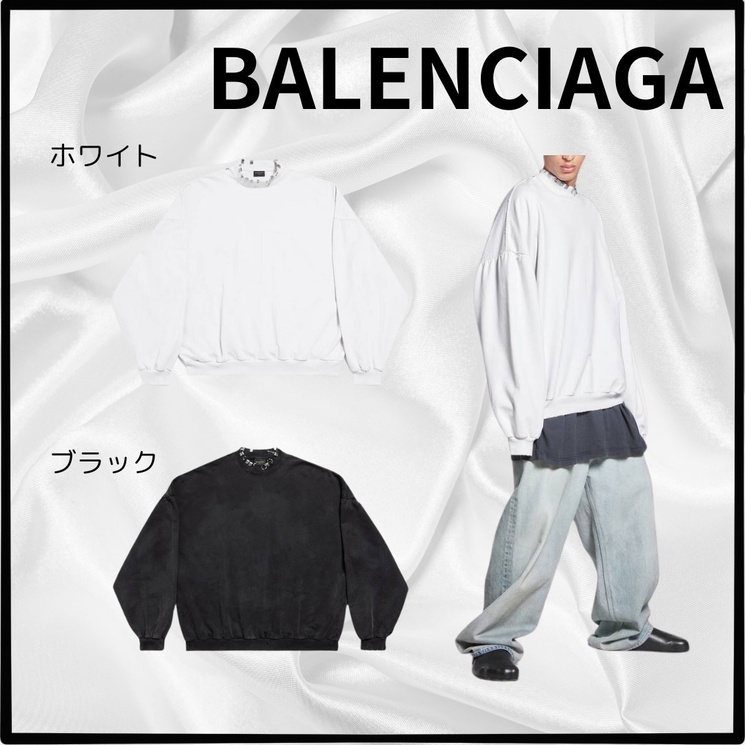 ピアスラウンドオーバーサイズスウェットシャツ