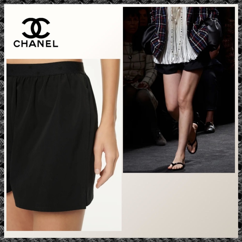 送料込【CHANEL】24SS ショートパンツ コットン 黒 P76789