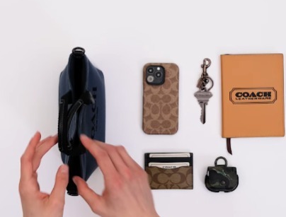 即完売品！ユニセックス【COACH】キャンバストートバッグ 小 即完売品！ユニセックス【COACH】キャンバストートバッグ 小