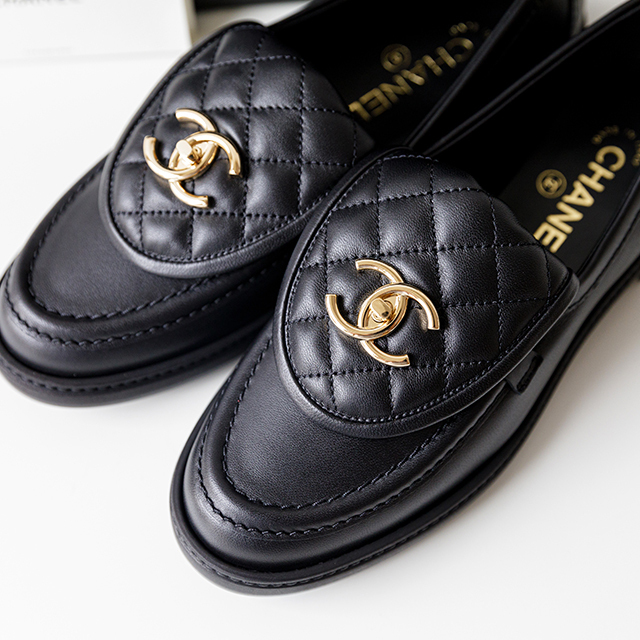 CHANEL】シャネル CC ターンロック ローファー