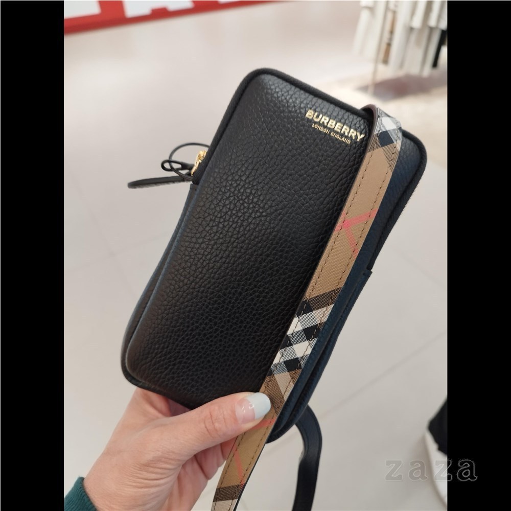 Burberry♪SALE♪コンパクト