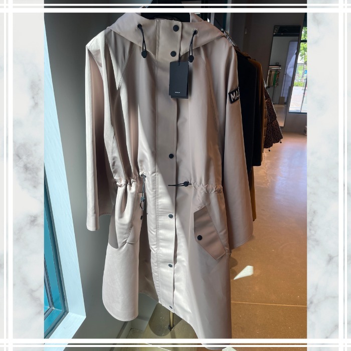 Mackage レインコート ポンチョ シンプル 撥水 防水 ロゴ 無地