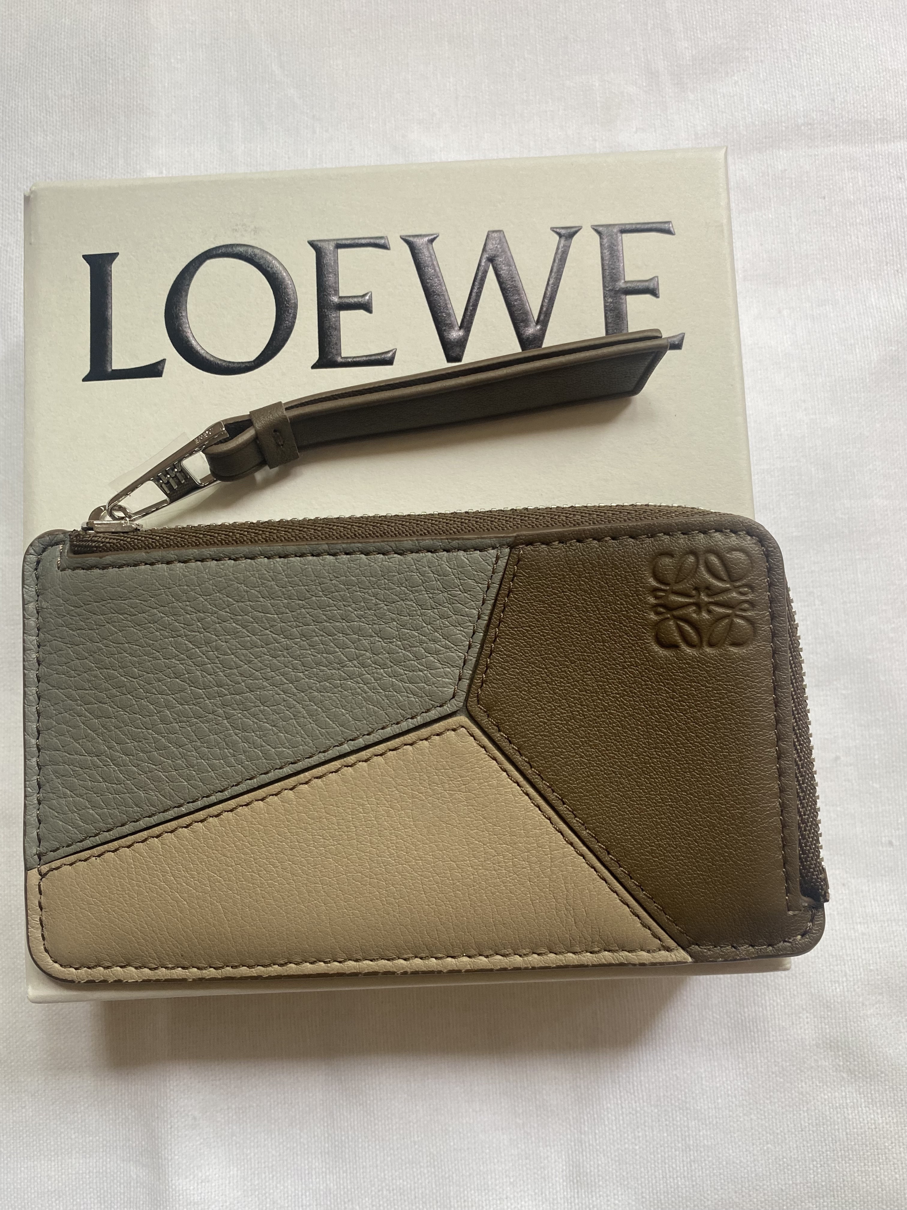 LOEWE◆直営/正規店◆パズル コインカードホルダー◆6色 C510G17X05_6969_1F.jpg