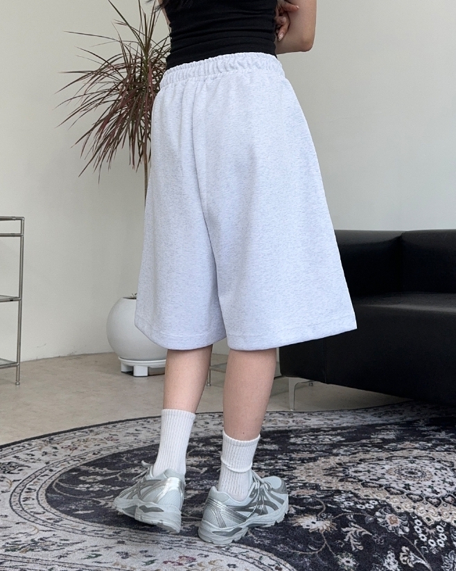 【SATIIIZ】Piets Pintuck Bermuda Pants byTiMo | Tailored Satin Bermuda - Turquoise Meadow