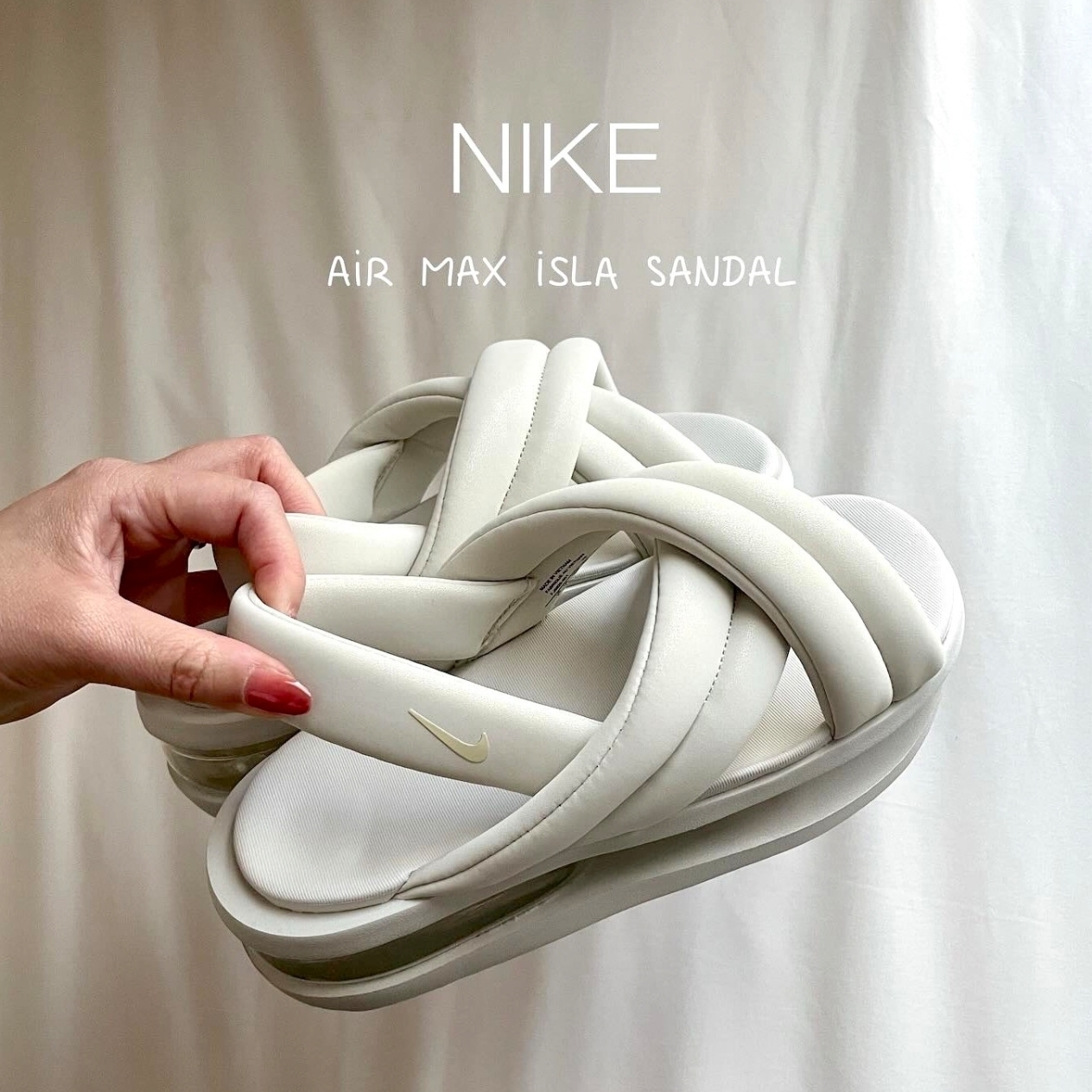 ◆NIKE◆W AIR MAX ISLA 厚底サンダル FJ5929-001★追跡可