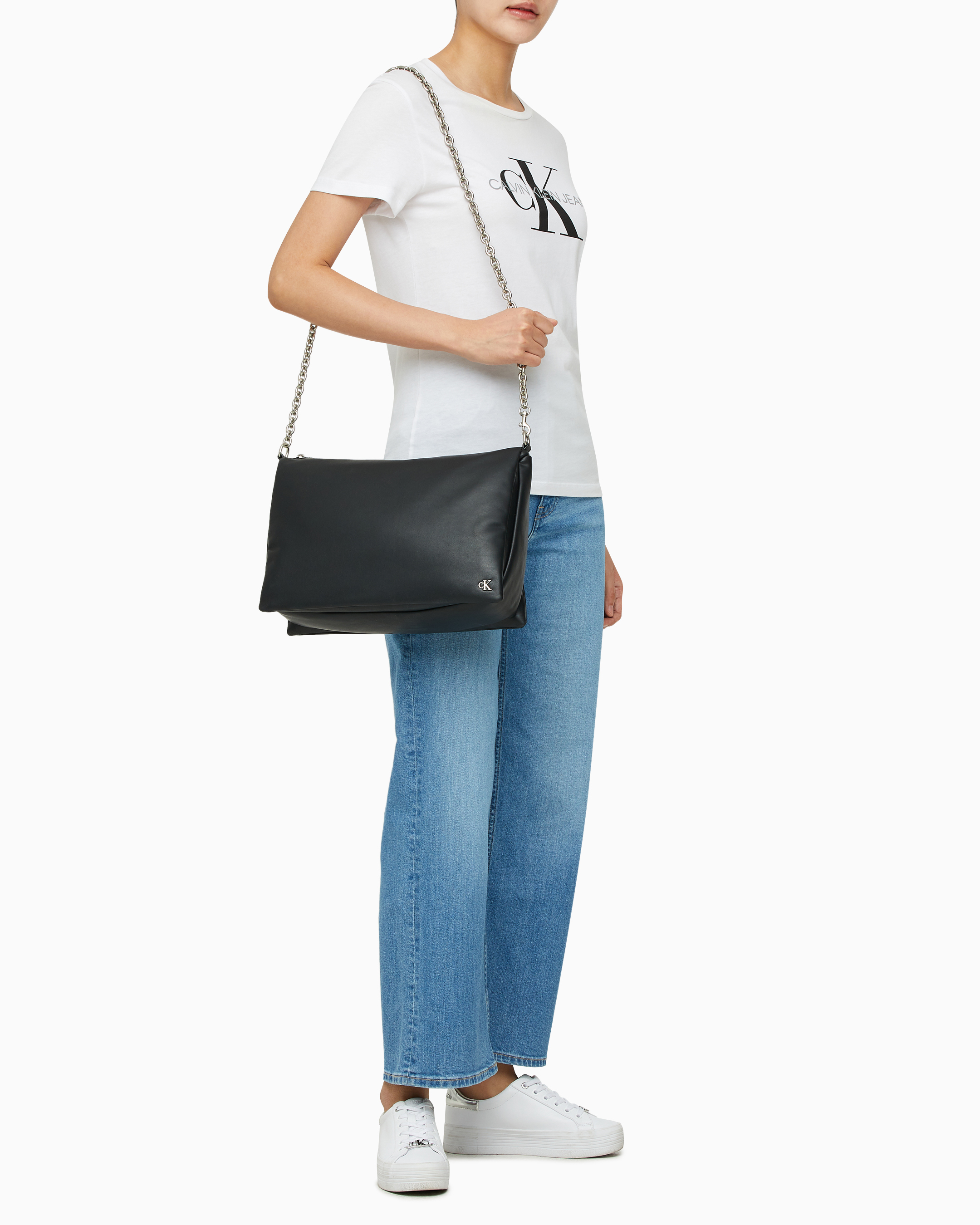 Calvin Klein】Micro Mono Chain Shoulder Bag_BLACK〜バッグ