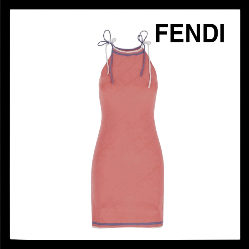 新着 関税送料込み FENDI フェンディ ロゴモチーフ ミディドレス
