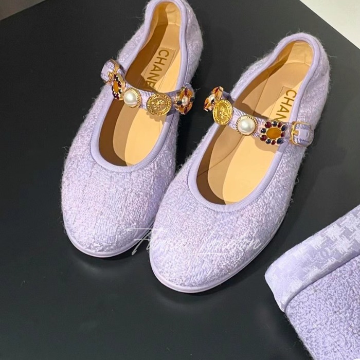 24A【CHANEL】大人気 ツィード/レザー メリージェーン★完売前に 24A【CHANEL】大人気 ツィード/レザー メリージェーン☆完売前に