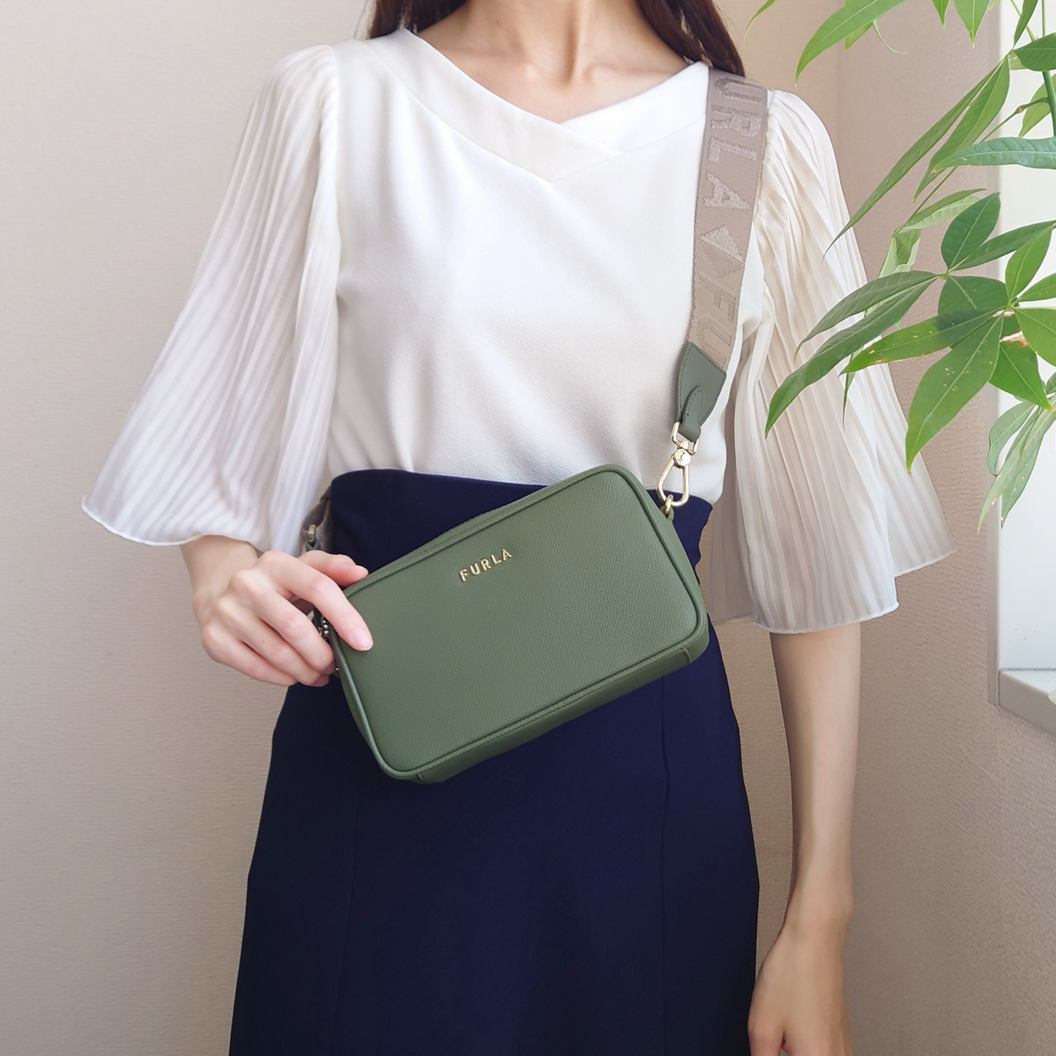 【国内発】フルラ WE00600 BX2827 ショルダーバッグ