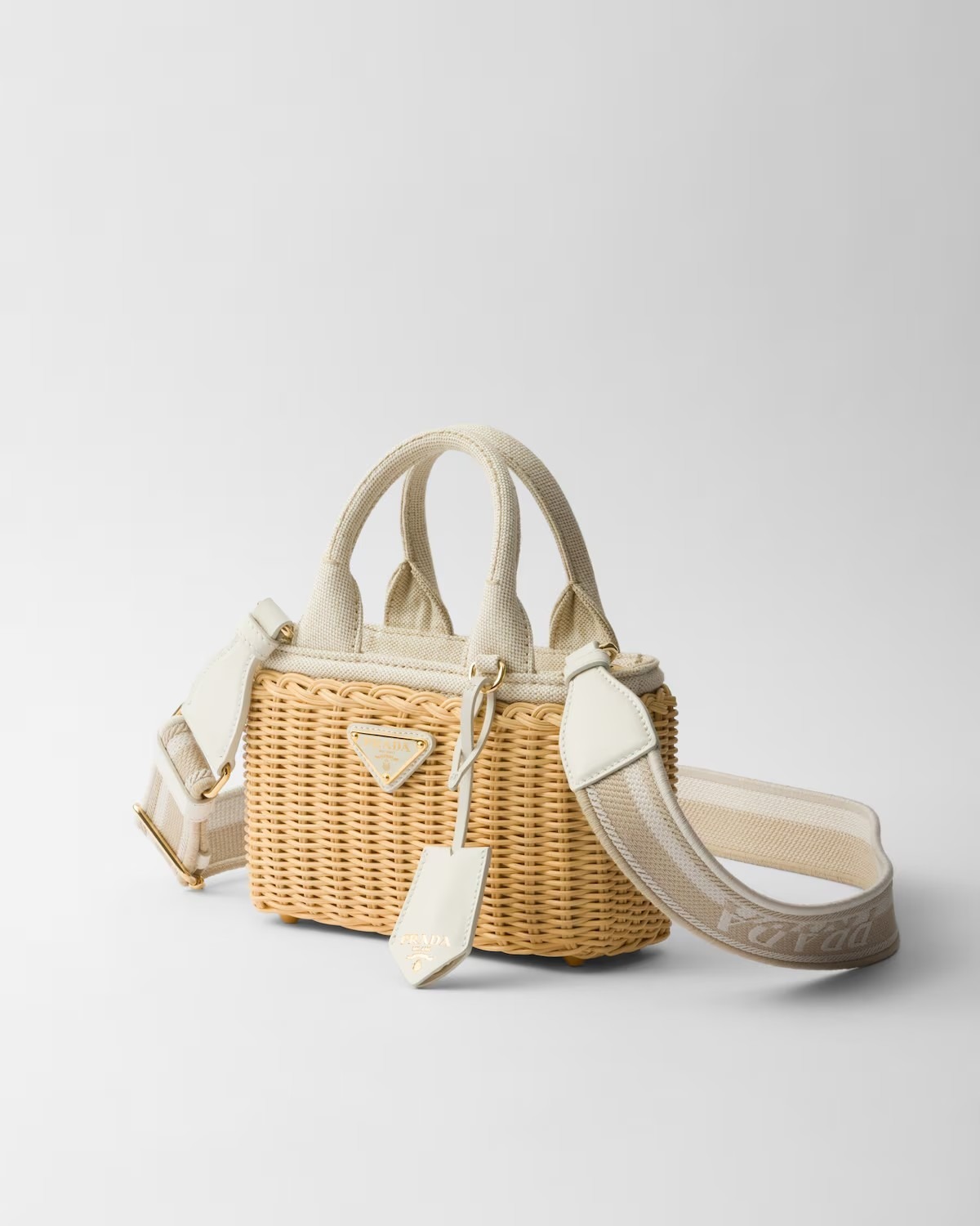 《送料無料》PRADA Mini wicker and linen blend tote bag