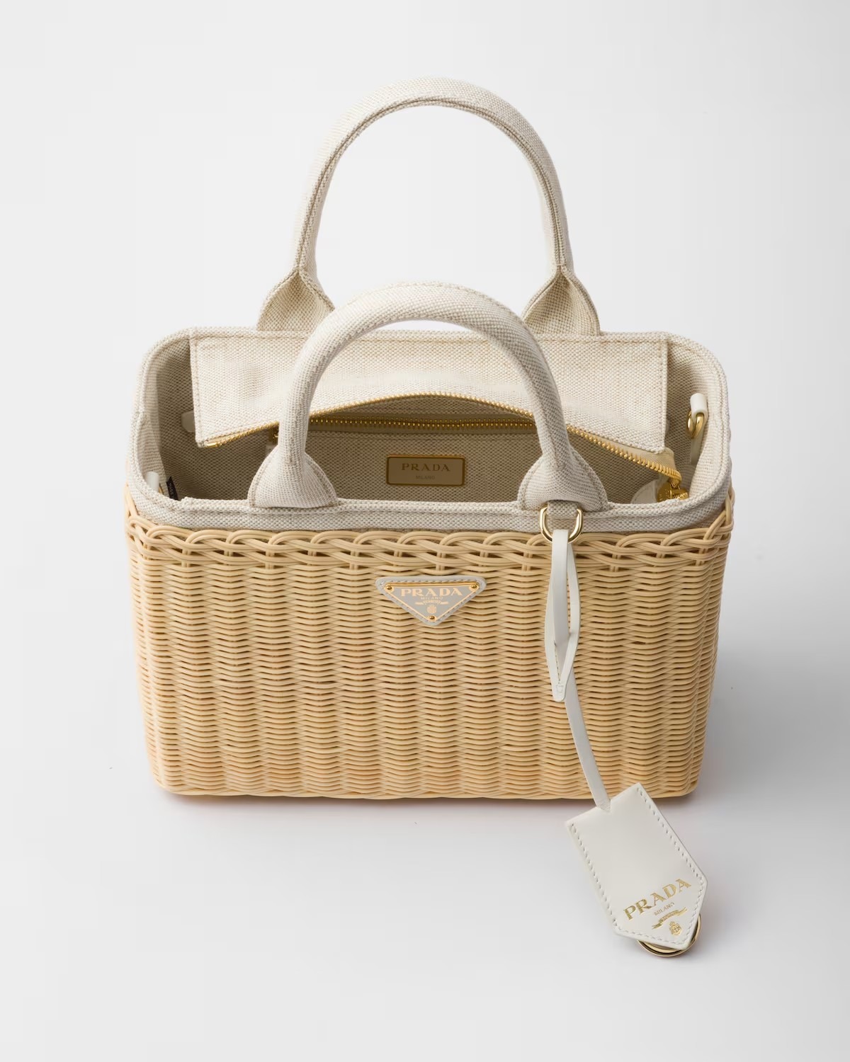 《送料無料》PRADA Medium wicker and linen blend tote bag