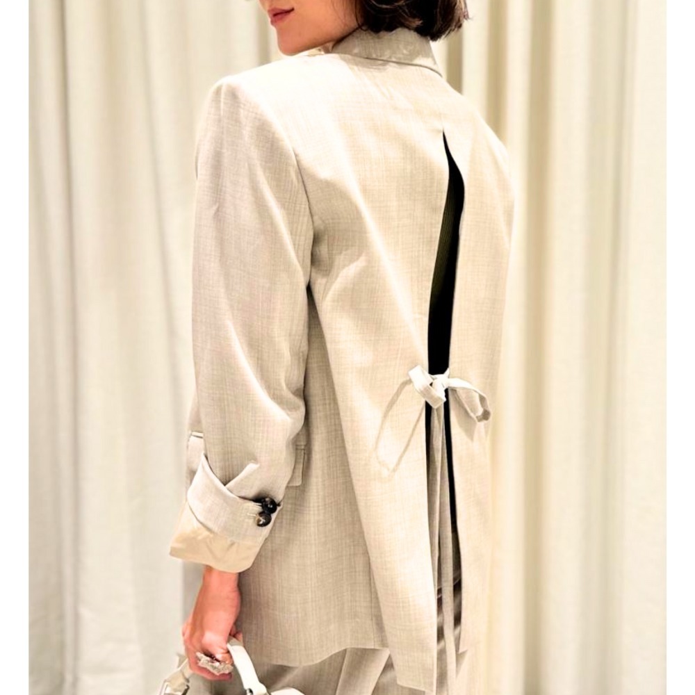 《女性の憧れ》【LOEWE】テーラードウールジャケット