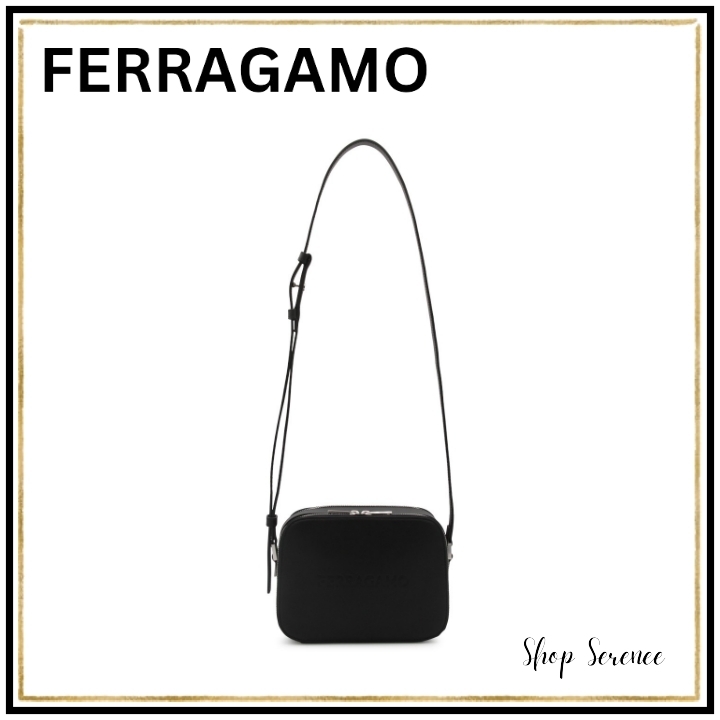 ☆関税込☆【FERRAGAMO】ブラックレザー クロスボディバッグ
