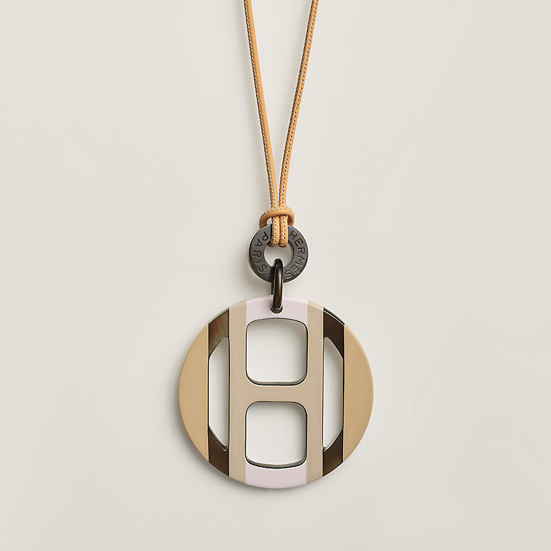 【おしゃれ♪】HERMES ペンダント 《Hエキップ》
