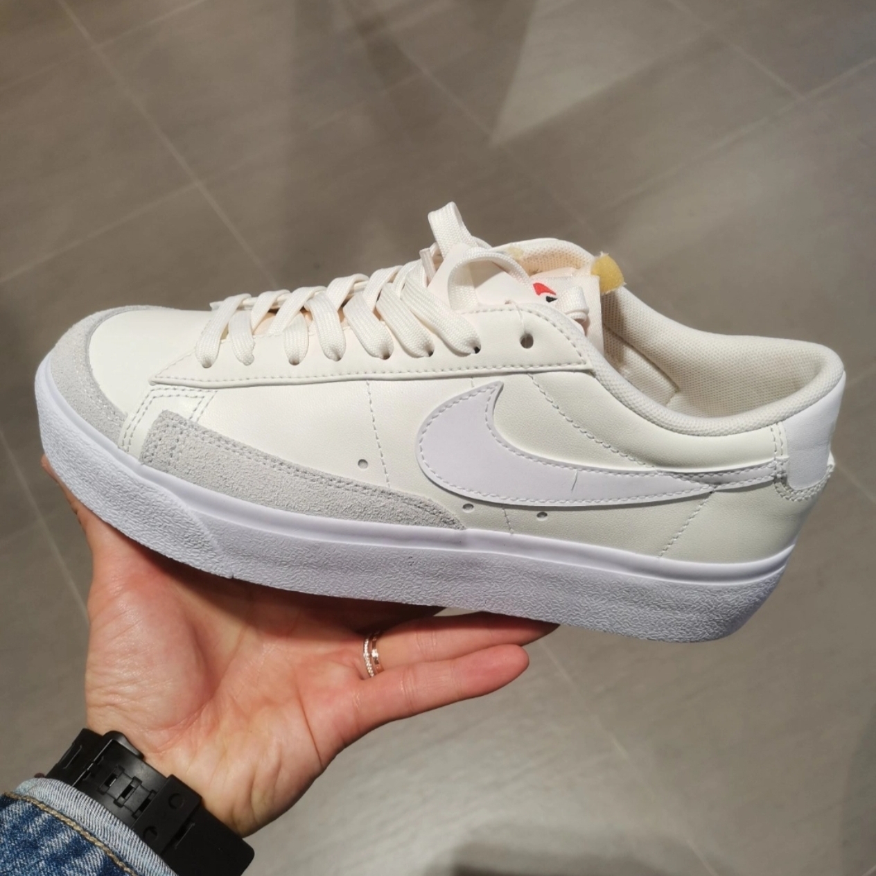★ナイキ★Blazer Low Platform Womens Ivory White スニーカー