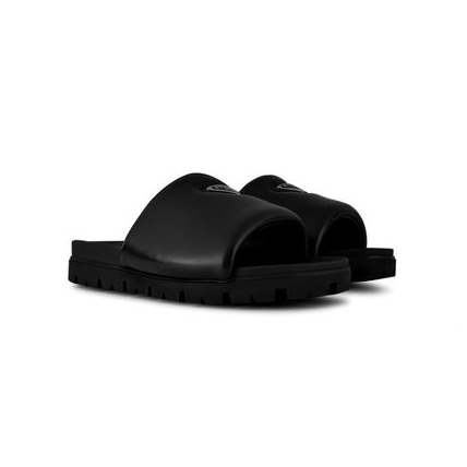 ◇◇VIP◇◇ PRADA Padded トライアングル ロゴ サンダル 靴