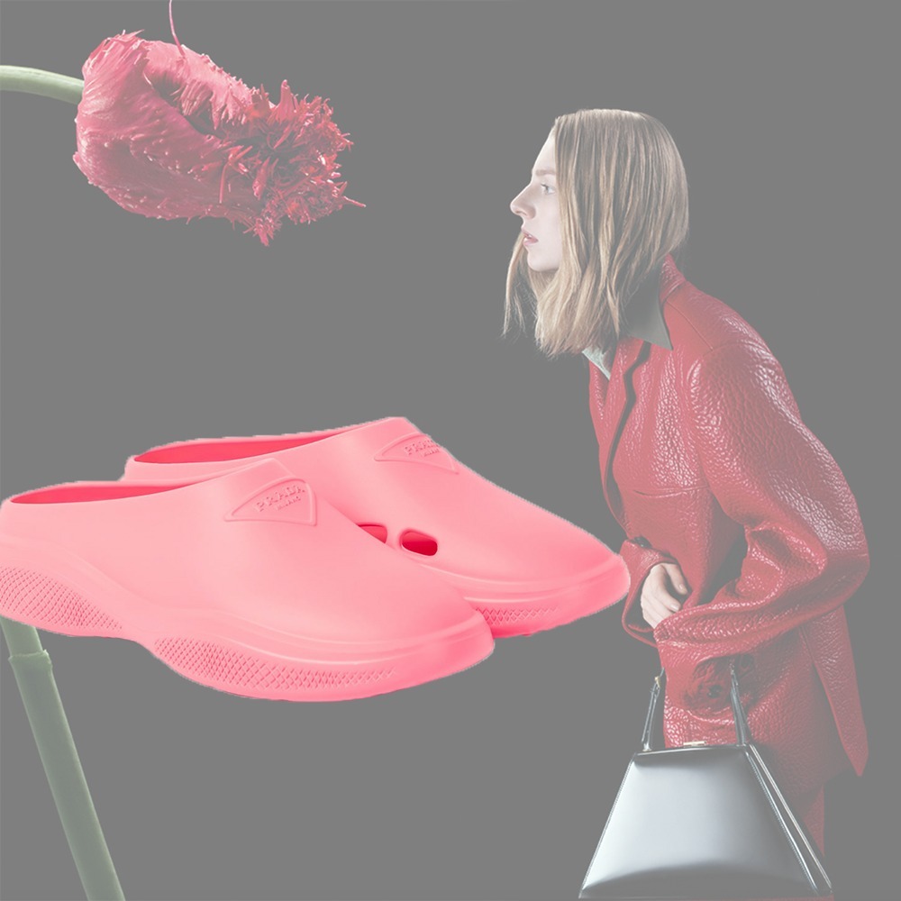 【希少】 PRADA ロゴ入り メロウ ゴム製 スリッパ ピンク