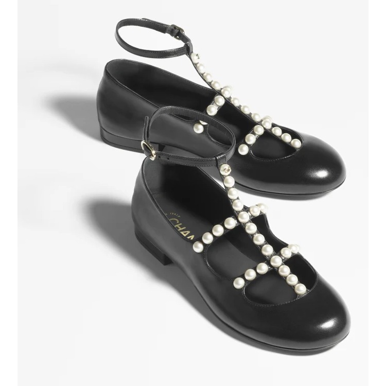 CHANEL 靴 パテントブラック フラットシューズ ストラップ