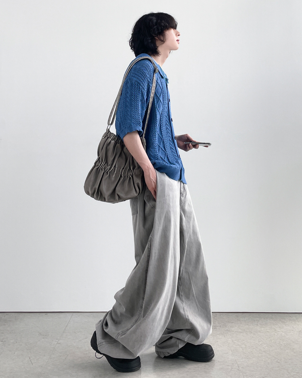 【YOURNUS】Waki Pleated Balloon Denim Pants YOURNUS】Waki Pleated Balloon Denim Pants