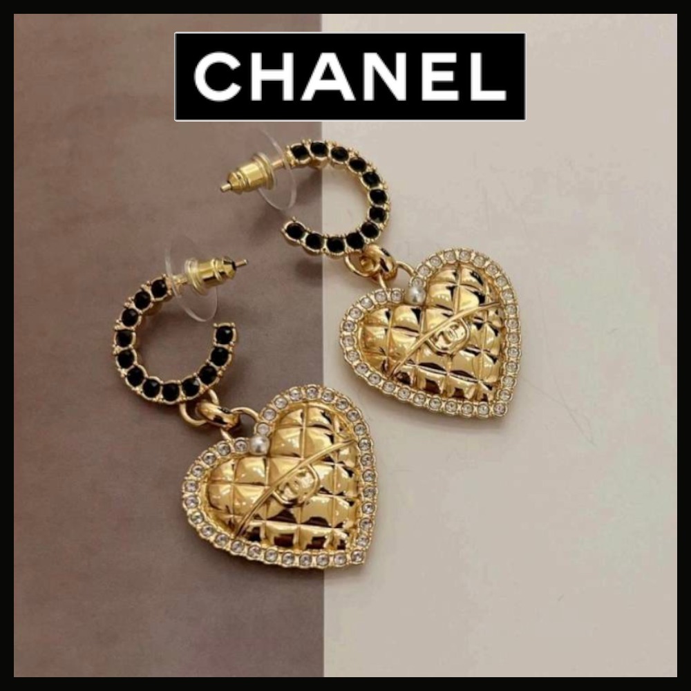 【揺れるハートがキュート♡】CHANEL ピアス