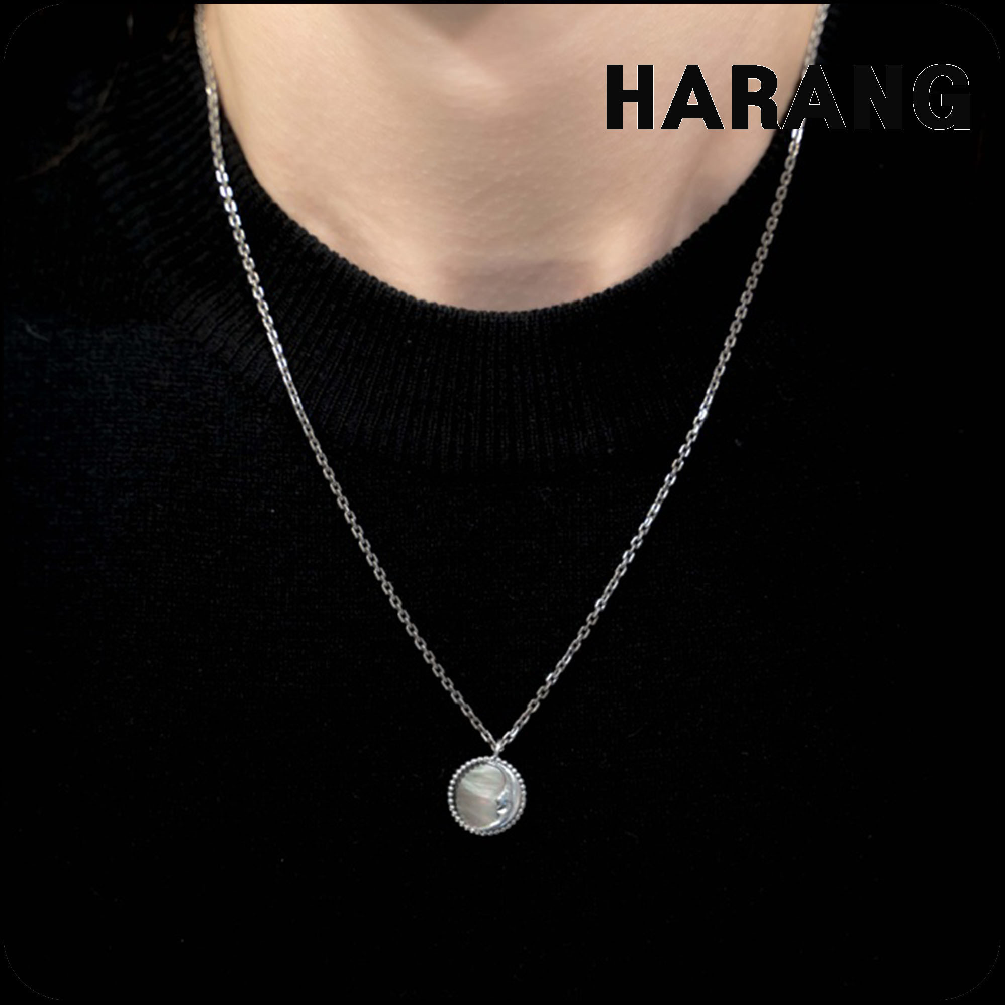 [HARANG] ★BTS 着用★ MOTHER OF PEARL MOON CARVED NECKLACE